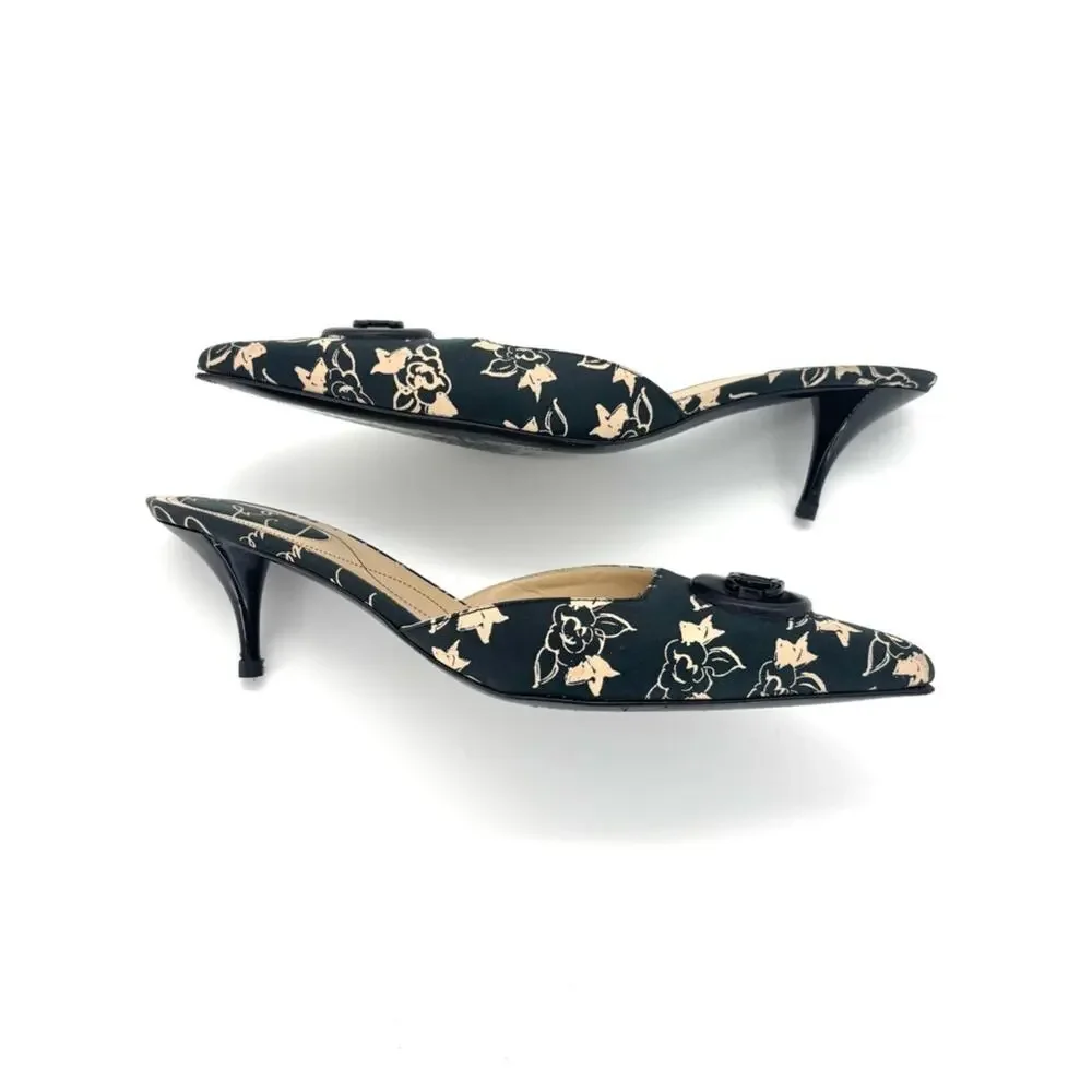 Vintage Chanel 2006 Script Floral CC Logo Kitten Heel Pointed Toe Mules 39.5